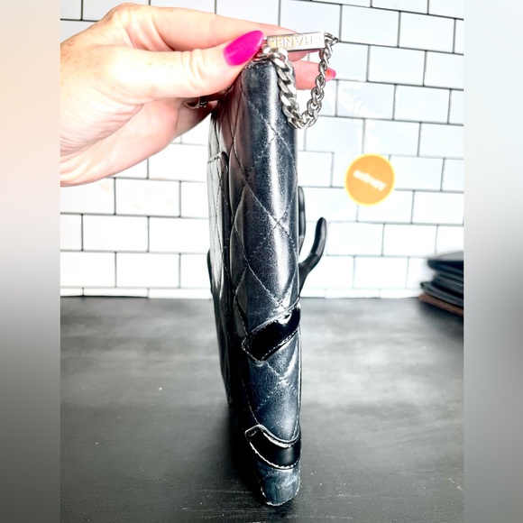 💯 Authentic Chanel Black Cambon leather zippy wallet - Picture 3 of 13